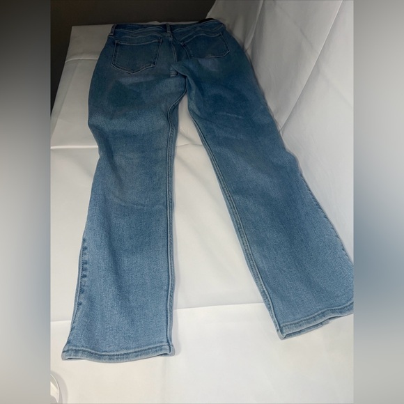 Hollister Curvy Ultra High-Rise Skinny Ankle Jeans Women's Size W28xL28Blue - Picture 8 of 8